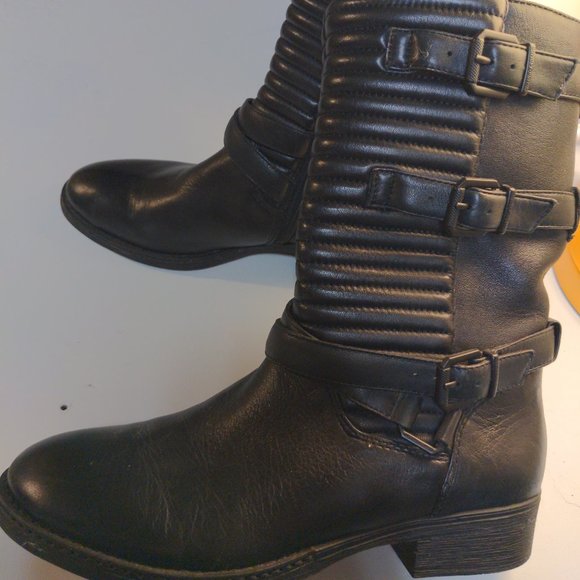 Arturo Chiang Black Leather Boots - Picture 2 of 4